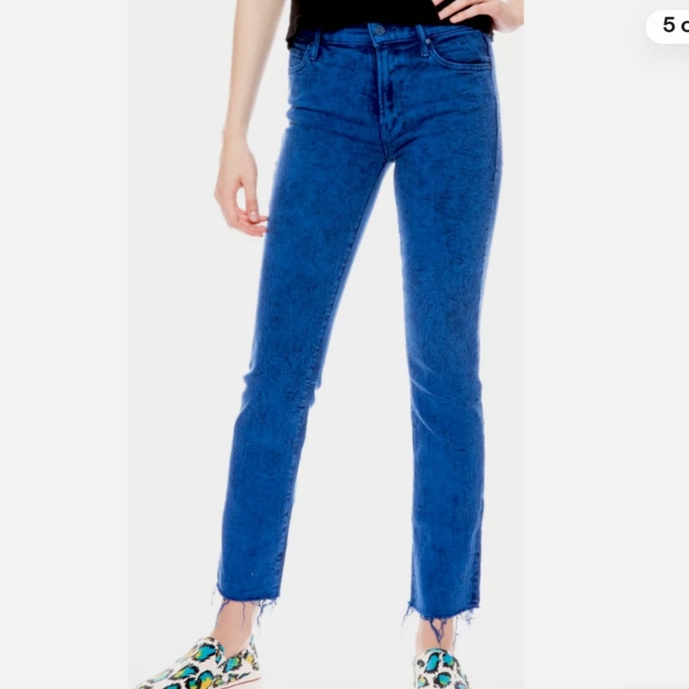 MOTHER The Rascal Ankle Fray Jeans - Picture 5 of 16